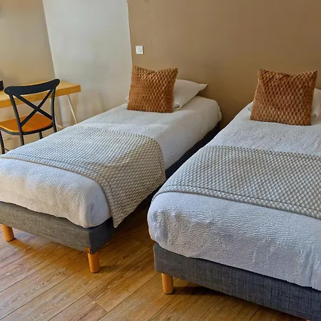Logis Le Relais Delys Hotel 3*